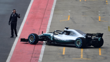 W09